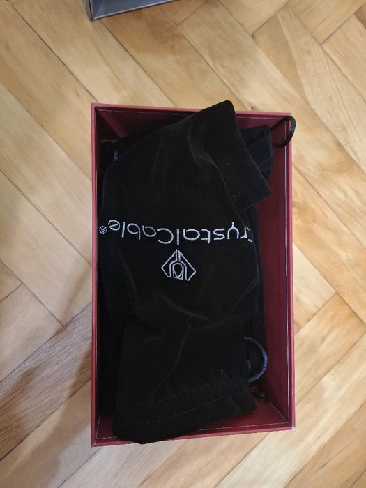 Crystal cable Interconnect diamond 2 micro