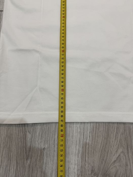 Nike white graphic tee cu imprimeu – mărimea M