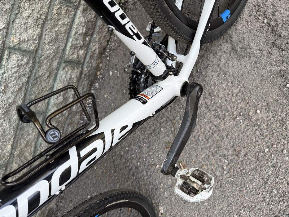 Велосипед Cannondale Quick CX L + велоколяска Thule Coaster XT