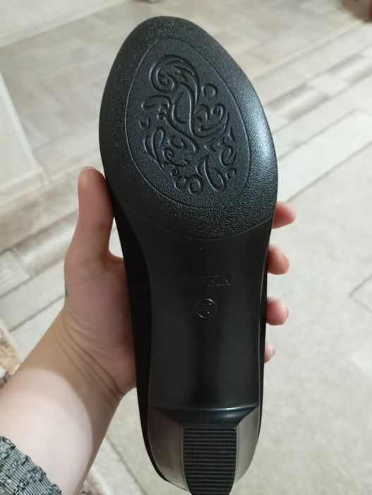 Продам туфли за 5000 не дорого