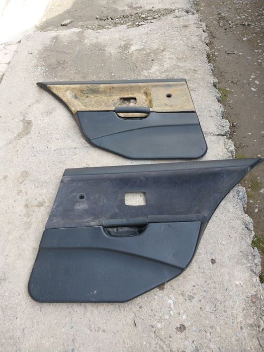 Продам обшивки  бмв е36