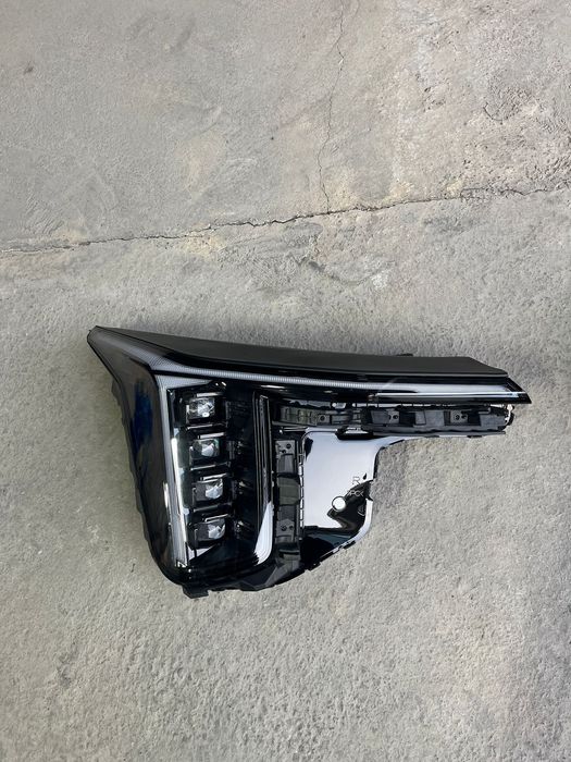 Фара Кия Саренто