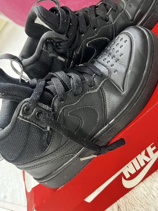 Продам детскую осеннюю обувь