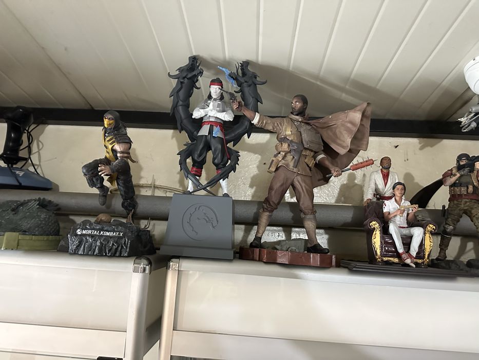 Figurine colecție jocuri/video – 400 lei bucata