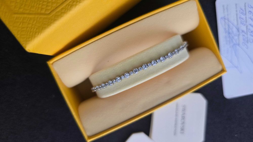 Swarovski  гривна с камъни