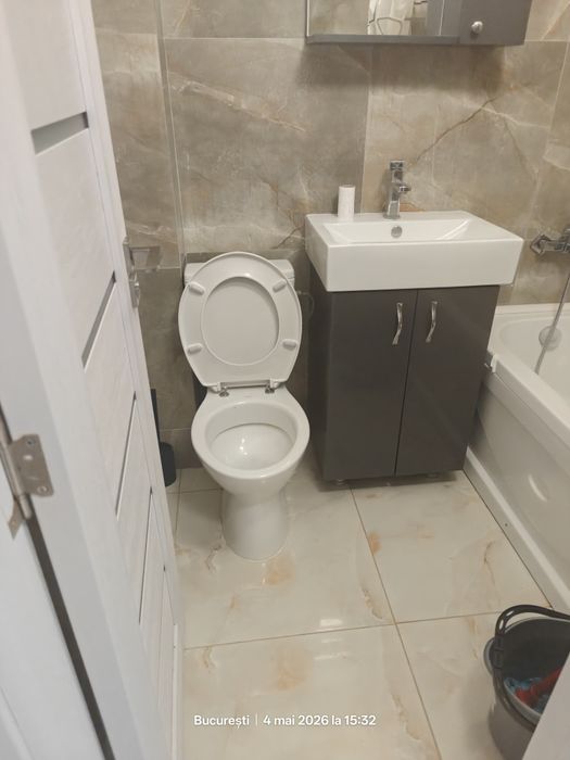 Închiriez garsonieră sector 4 langa fan curier