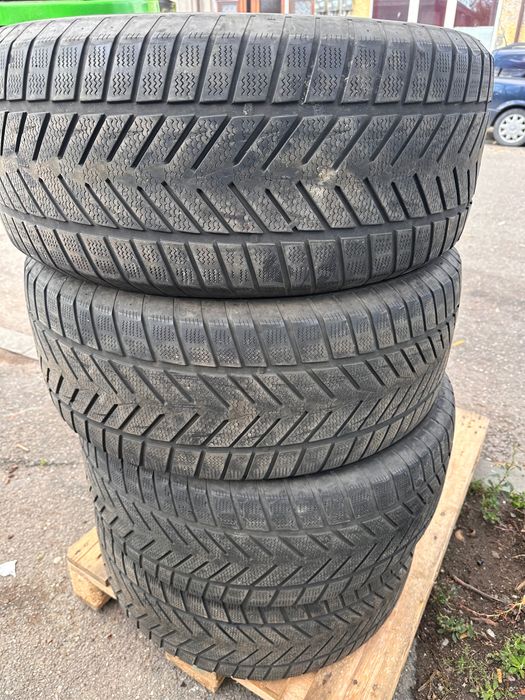 Anvelope iarna 285 45 R20 Vredestein set4