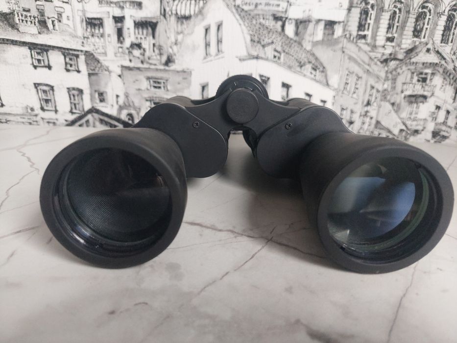 Продам бинокль большой зум