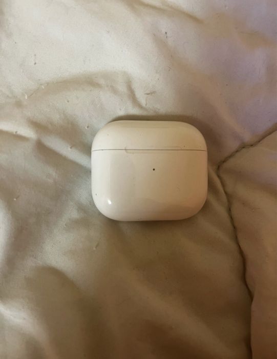 Vand airpods 3 originale fara cutie!