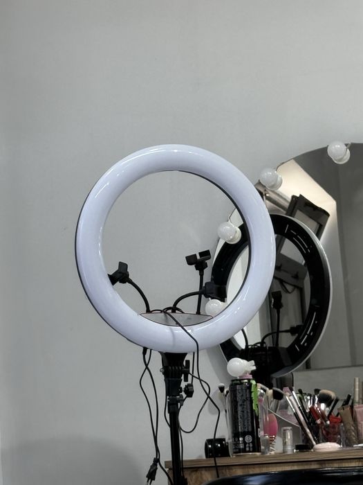 Кольцевая лампа