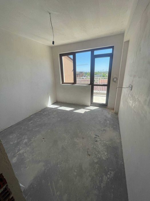 Продава се Двустаен апартамент в Пловдив, Остромила - 87 кв.м за 966 €/кв.м - Снимка #1