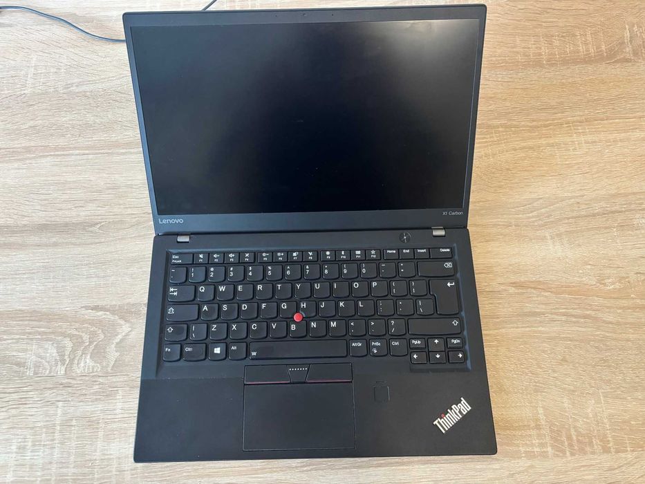Lenovo ThinkPad X1 Carbon Gen 5 i7 / 16GB RAM / 512GB SSD / 14” / slim