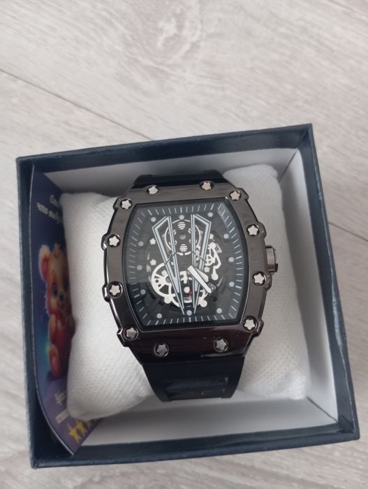 Soat yangi kafolat bor