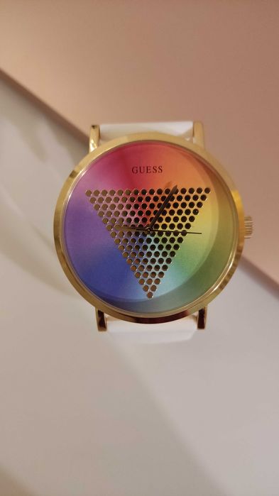 Guess, Ceas analog