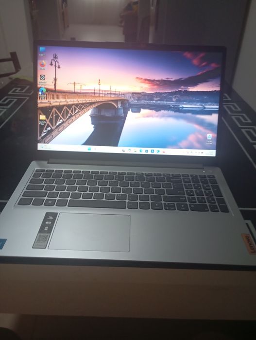 Laptop.  Lenovo.