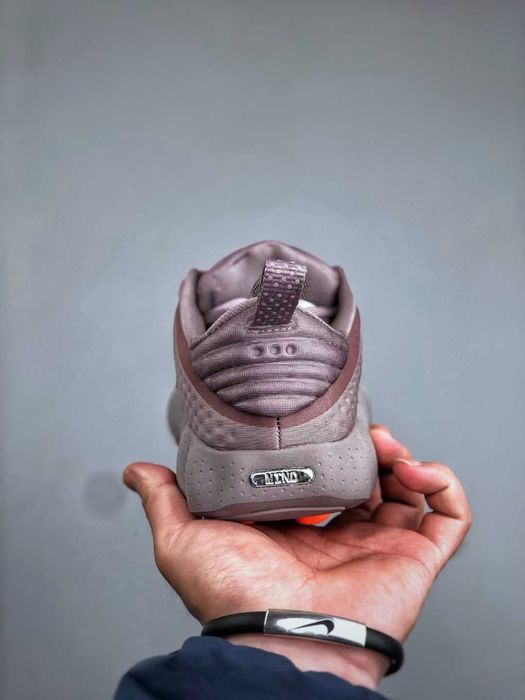 Нови дамски маратонки Nike Mind 002 light violet ore