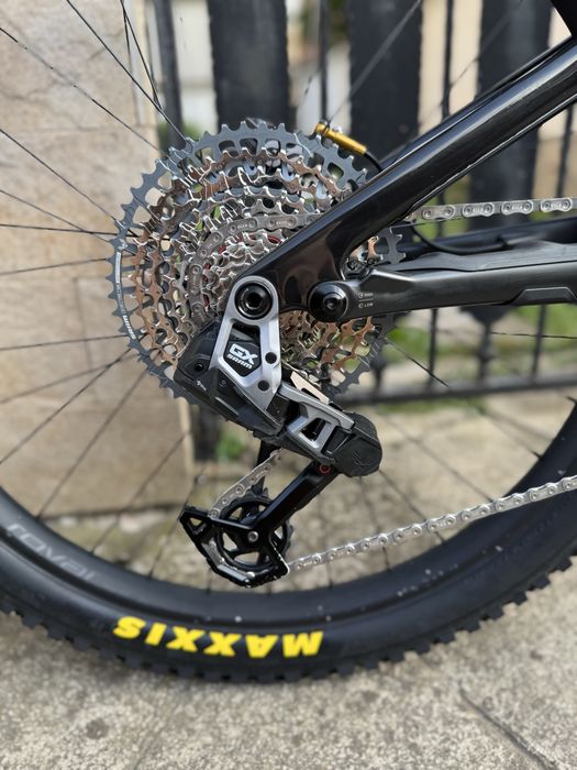Електрически карбонов велосипед Specialized Turbo Levo Gen 3 - T-type