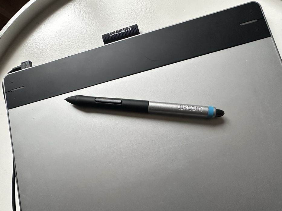 Tableta grafica Wacom Intuos CTH-680 Pen Touch desen design editare ph