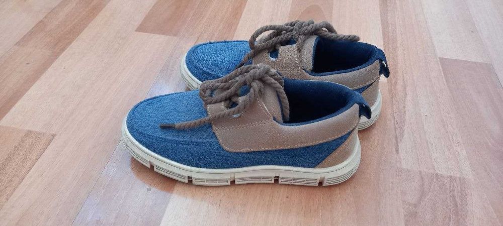 Продам туфли для мальчика