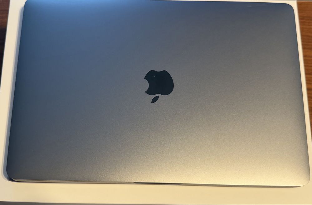Macbook pro 13 M1
