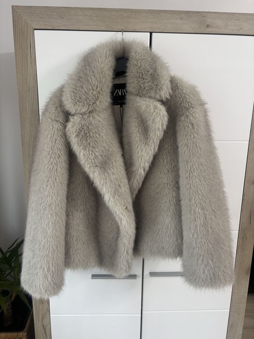 Blanita Zara noua marimea L