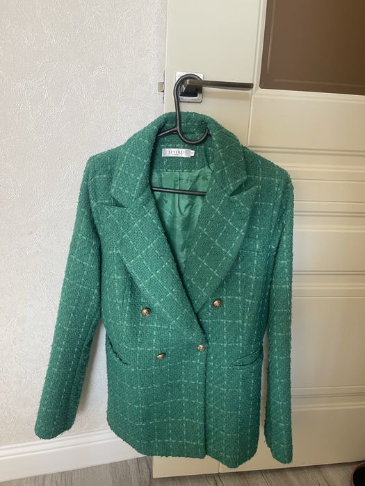 Пиджак твид s размера
