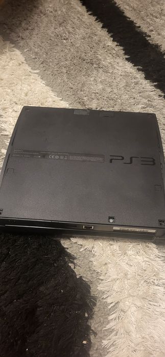 PlayStation 3 Slim – НЕ РАБОТИ – за части или ремонт