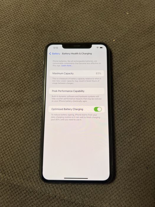 Iphone 11 pro max 256gb ( Gray ) iOS 27.0.1