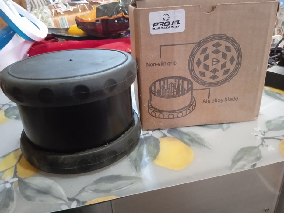 Круша за трошене на пилети и топчета Pro Fl