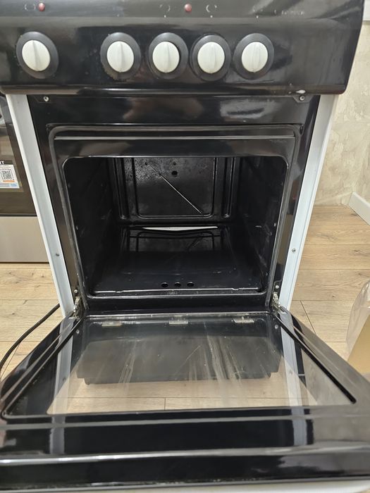 Продаётся шкаф и электроплита