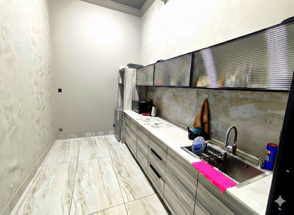 Nukus ko‘chasi BS da 40 ta parkovkali ofis ijaraga beriladi AX