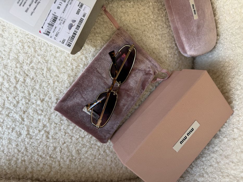 Слънчеви очила Miu Miu