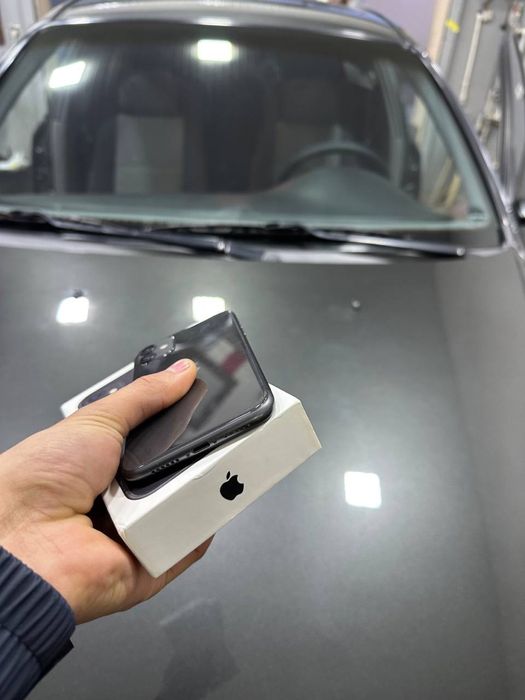 Iphone 11 qora ideal holatda