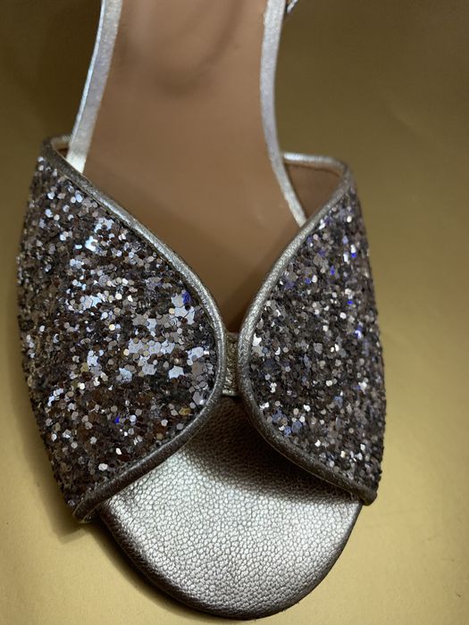 Pantofi sandale Bobbies Paris piele aurii cu sclipici 37 cu toc noi