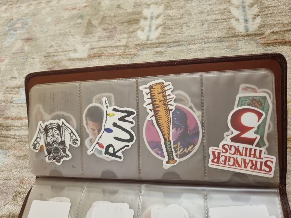 Наклейки Очень Странные дела