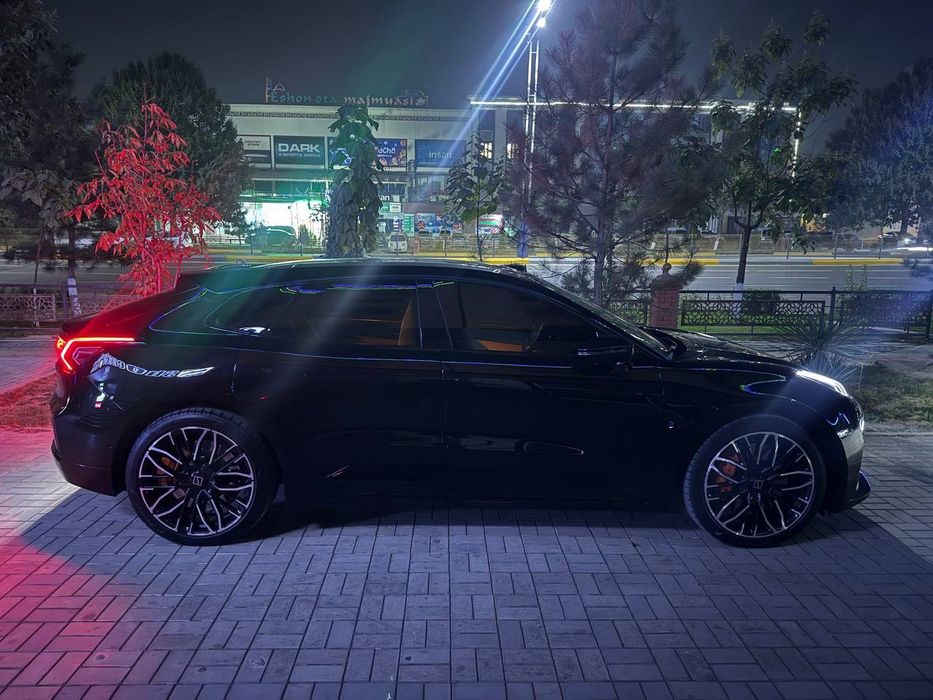 Zeekr 001 Z Sport Restayling 2024 Full