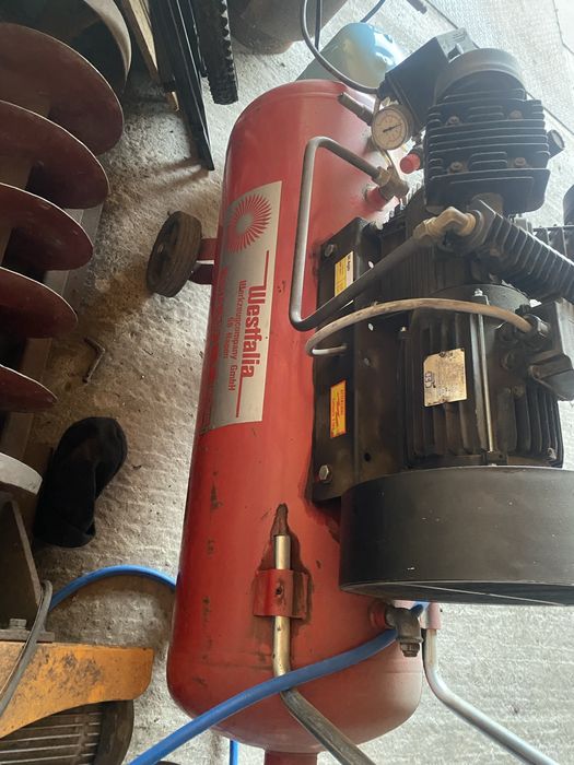 Compresor aer la 380v capacitate 100l ,11bar