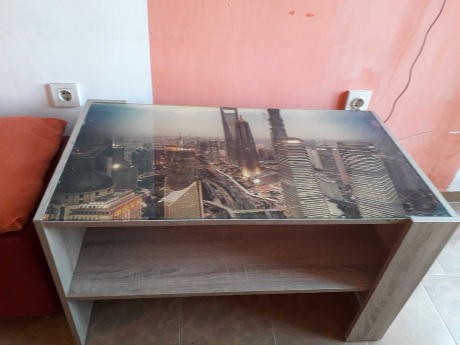 Обзавеждане -запазени мебели за хол и детска