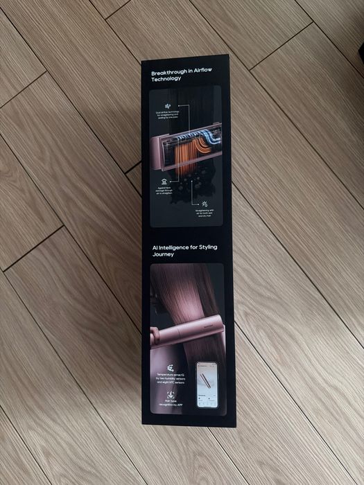 Vând placă de întins și uscat părul Dreame