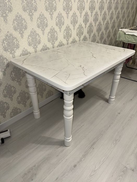 Продам Стол , в идеальном состояний