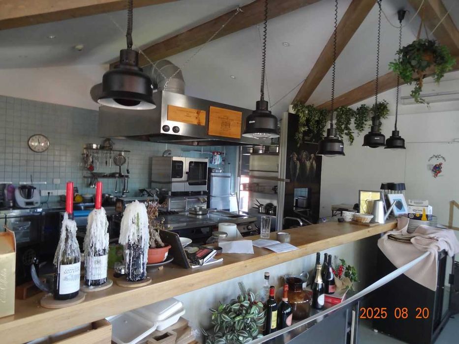 Echipamente profesionale restaurant- mobilier, frigidere, cuptoare etc.