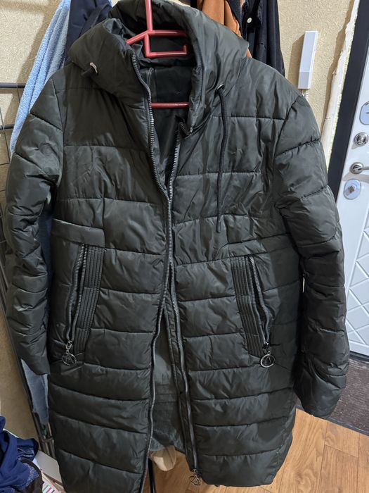 Отдам бесплатно куртки