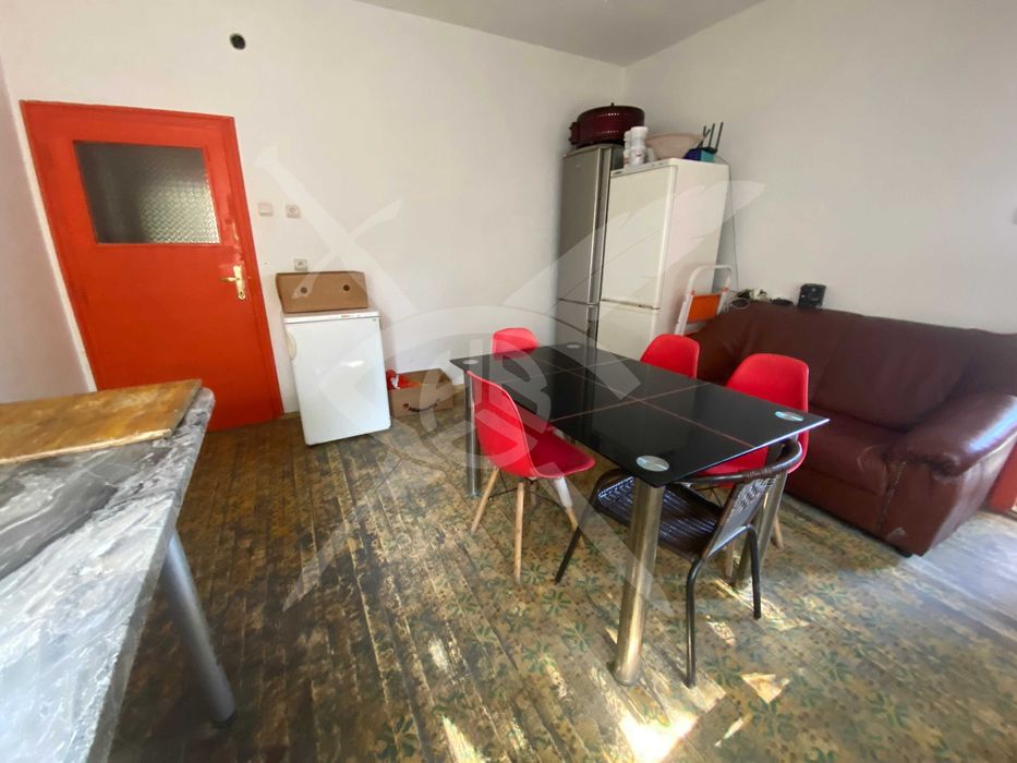 Продава се Многостаен апартамент в Пловдив, Център - 98 кв.м за 1531 €/кв.м - Снимка #1