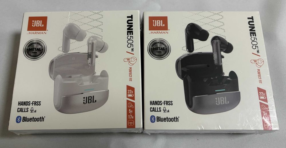 Беспроводные наушники JBL.   Наушники JBL.