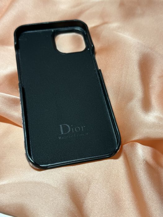 Huse Dior iPhone