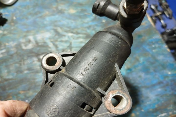 Pompa ambreiaj 1J0721261F 1J0721261F Volkswagen VW Golf a 4-a generat