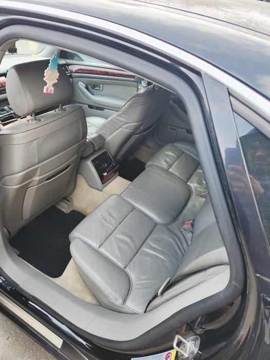 Audi a8 d3 2005.