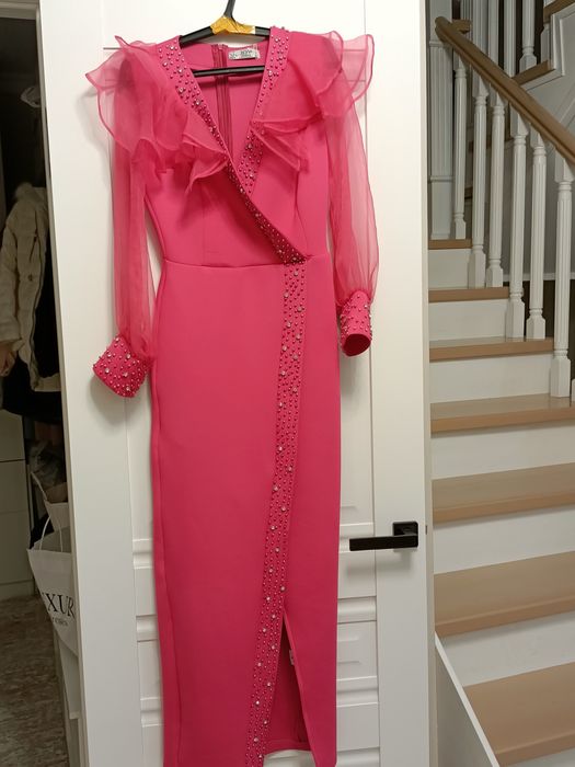 продам вечерние наряды