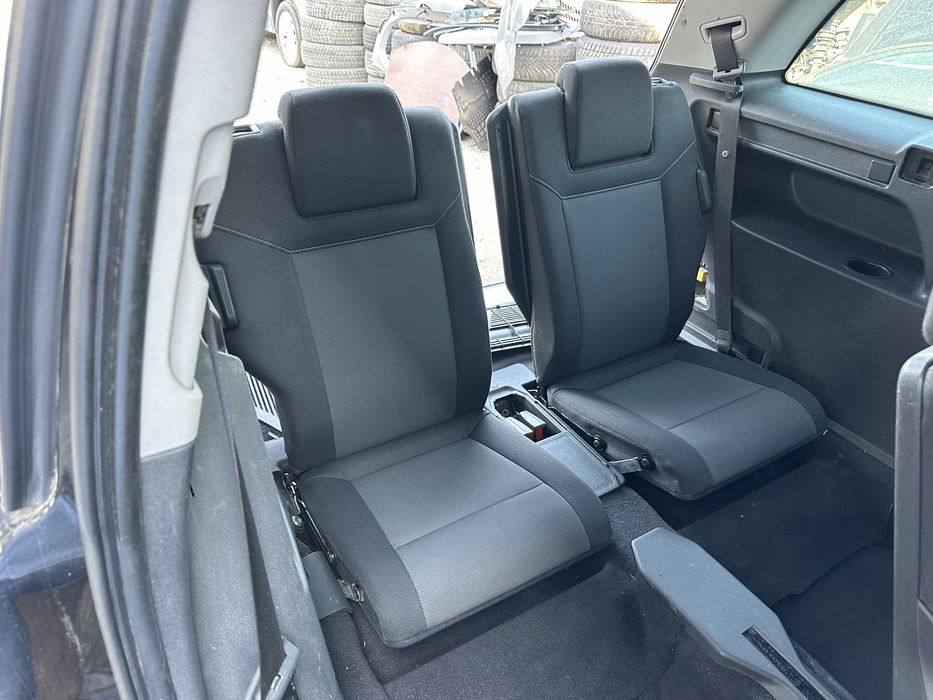 Салон 6+1 за Опел Зафира В !