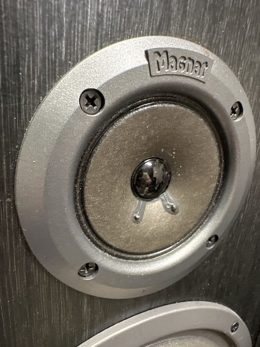 Boxe Magnat 3 way bass reflex 200W
